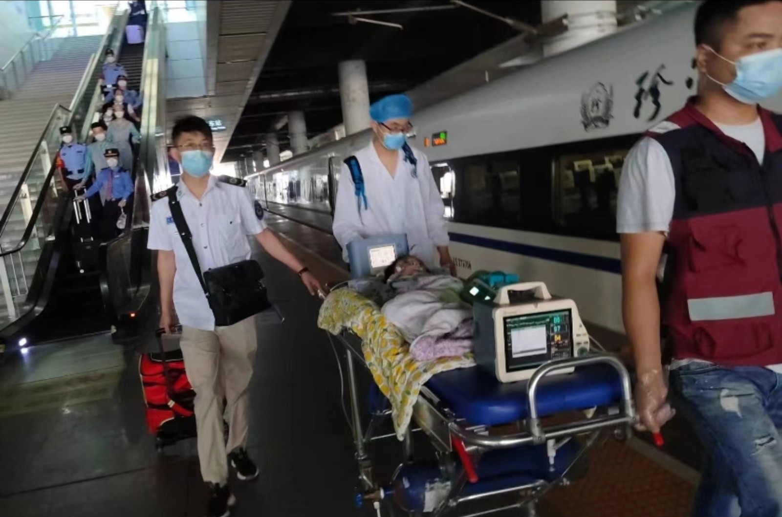 梁山县高铁转运公司